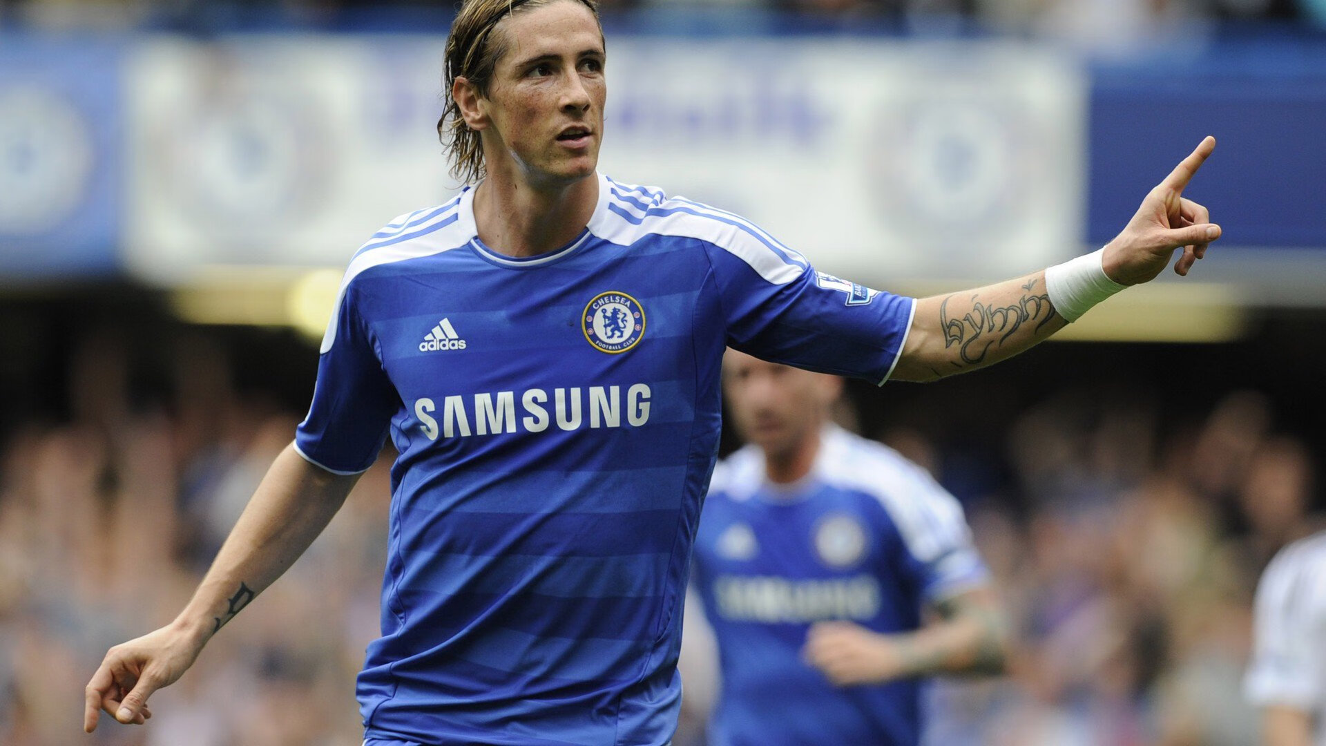 德甲：拜仁连续6场保持零失球，战术执行力爆表，拜仁称霸德甲